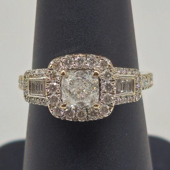 GOLD DIAMOND RING - Picture 1 of 7